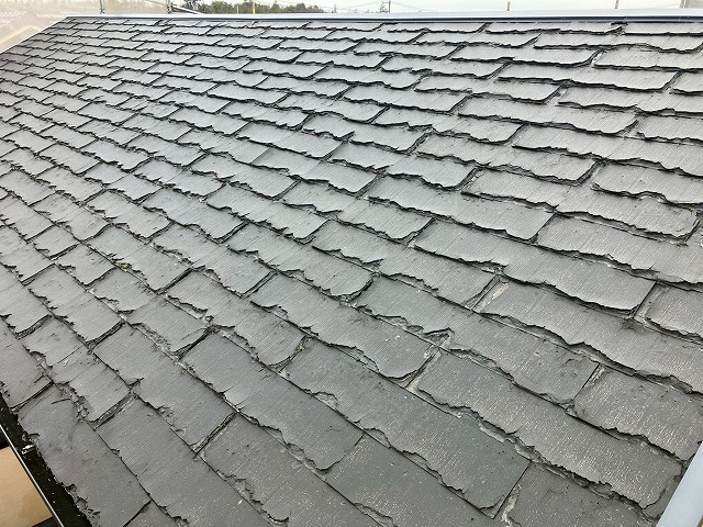 ボロボロのパミール屋根